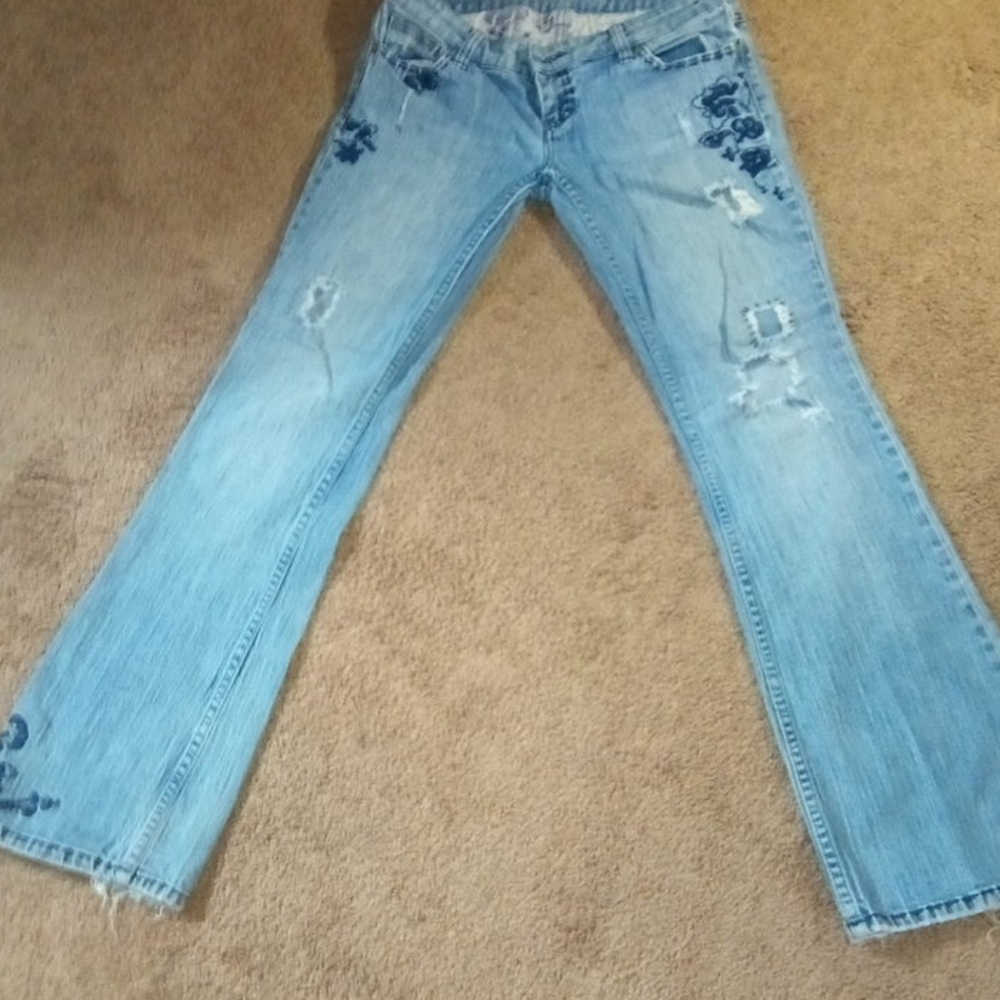 American Eagle embroidered jeans